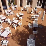 Cinque Arcate